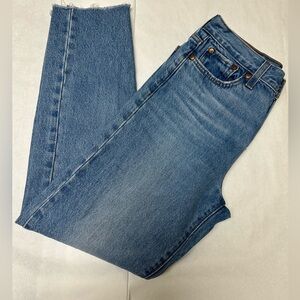 Levis Premium Wedgie Jeans  🪬